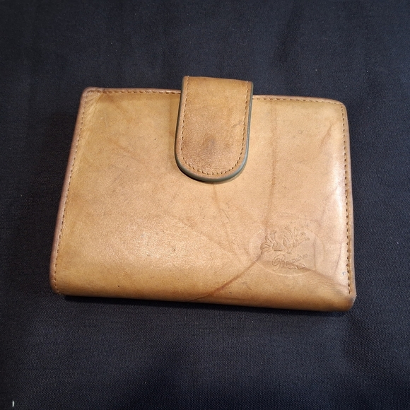 BRIGTHON: a Leather Wallet. #1 - Picture 2 of 9